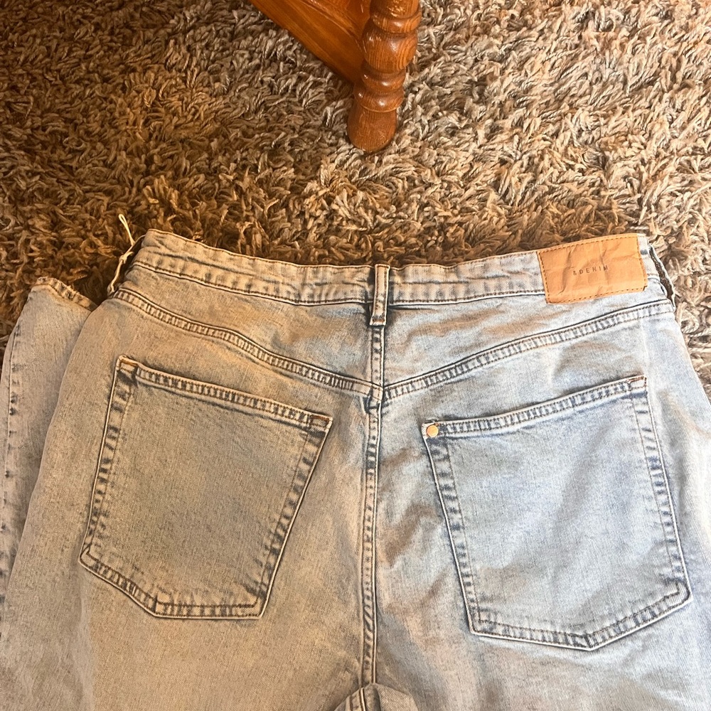 H&M Mom Jeans Ultra High Waisted